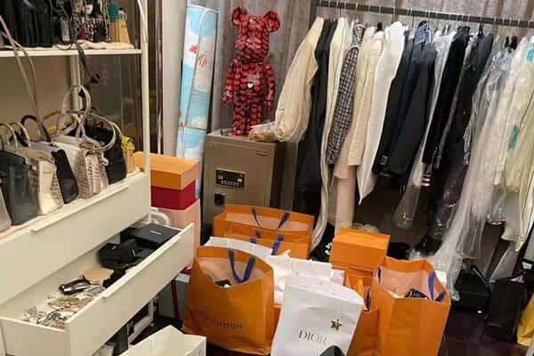 郴州回收一线品牌衣服.jpg